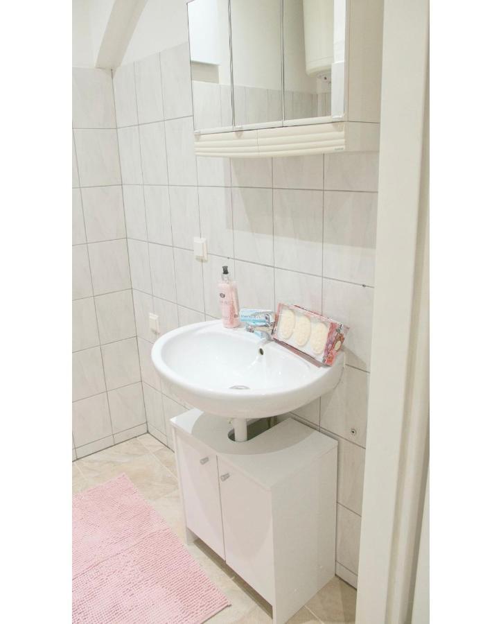 Ane Apartment Виена Екстериор снимка