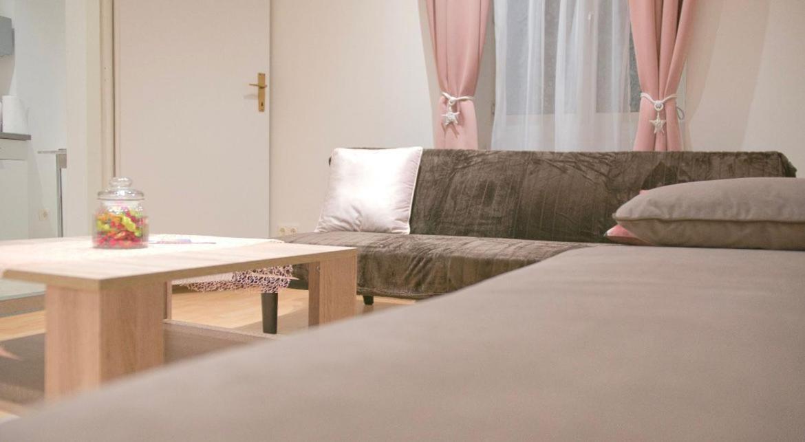 Ane Apartment Виена Екстериор снимка